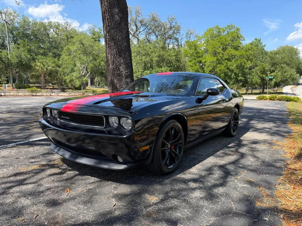 2013 Dodge Challenger 3rd Gen - Image 3 of 15