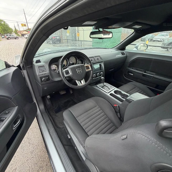 2013 Dodge Challenger 3rd Gen - Image 11 of 19