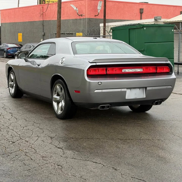 2013 Dodge Challenger 3rd Gen - Image 6 of 19