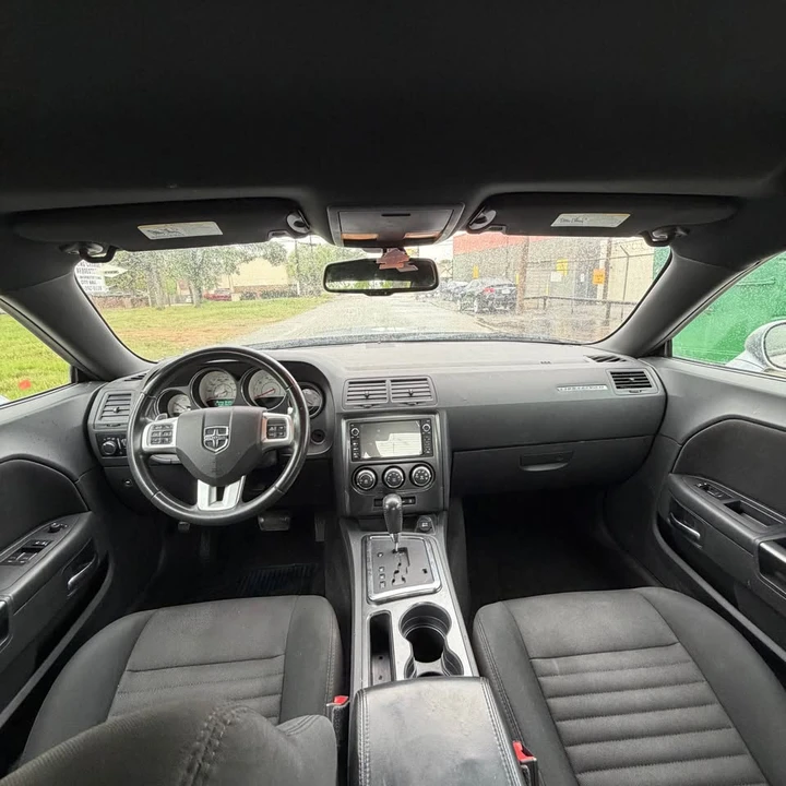 2013 Dodge Challenger 3rd Gen - Image 13 of 19