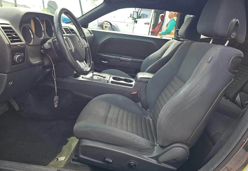 2013 Dodge Challenger 3rd Gen - Image 6 of 8