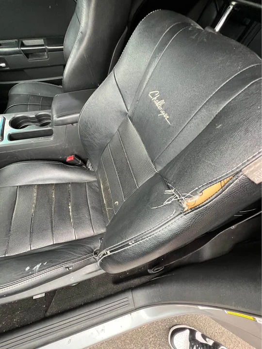 2013 Dodge Challenger 3rd Gen - Image 10 of 19