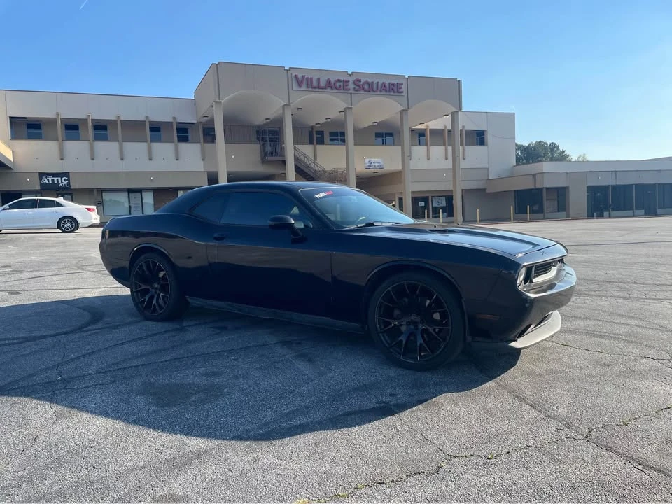 2013 Dodge Challenger 3rd Gen - Image 5 of 12