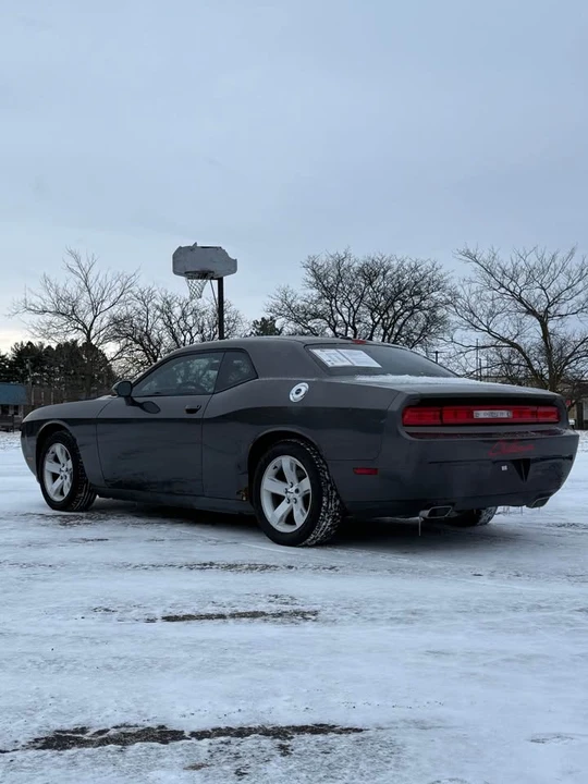 2013 Dodge Challenger 3rd Gen - Image 5 of 13