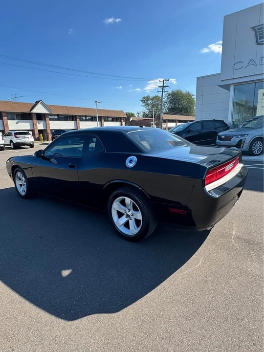 2013 Dodge Challenger 3rd Gen - Image 4 of 16