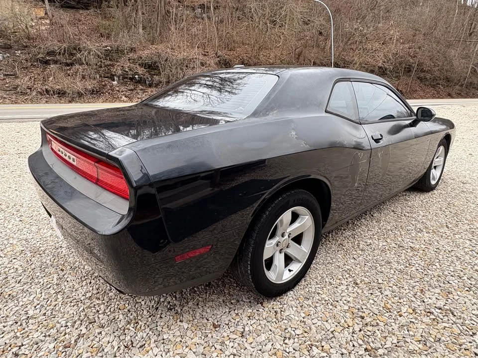 2013 Dodge Challenger 3rd Gen - Image 9 of 19