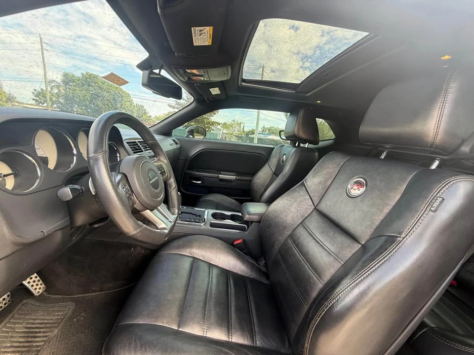 2013 Dodge Challenger 3rd Gen - Image 10 of 13