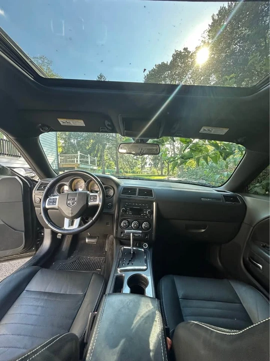 2013 Dodge Challenger 3rd Gen - Image 7 of 8