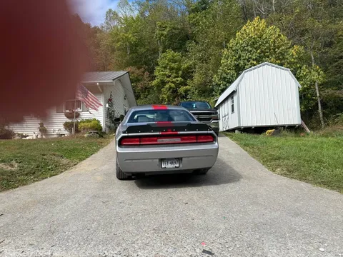 2013 Dodge Challenger SXT Plus