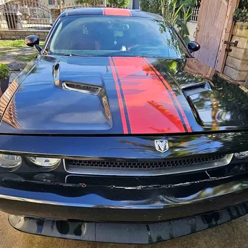 2013 Dodge Challenger SXT Plus Coupe