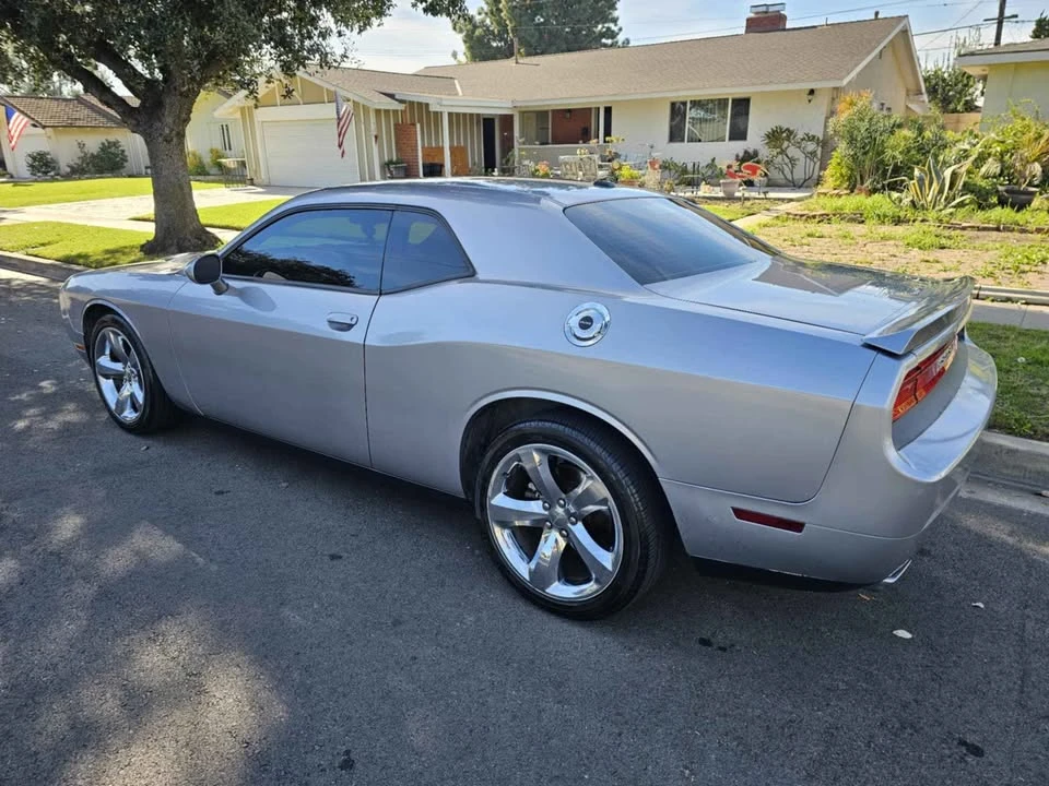 2013 Dodge Challenger 3rd Gen - Image 4 of 13