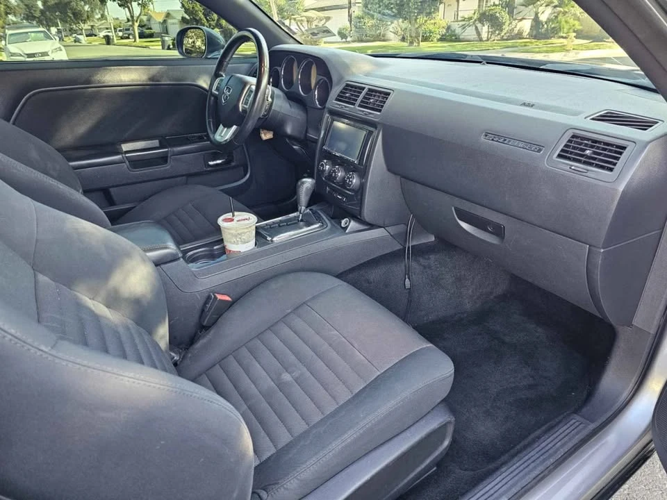2013 Dodge Challenger 3rd Gen - Image 9 of 14