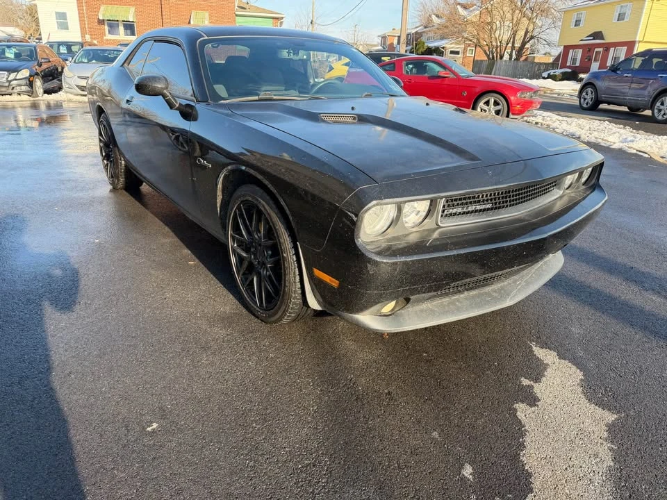 2013 Dodge Challenger 3rd Gen - Image 2 of 7
