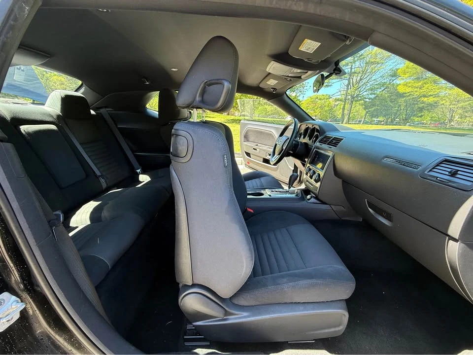 2013 Dodge Challenger 3rd Gen - Image 13 of 21