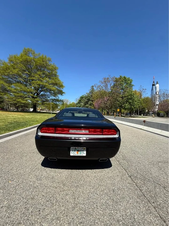 2013 Dodge Challenger 3rd Gen - Image 16 of 21