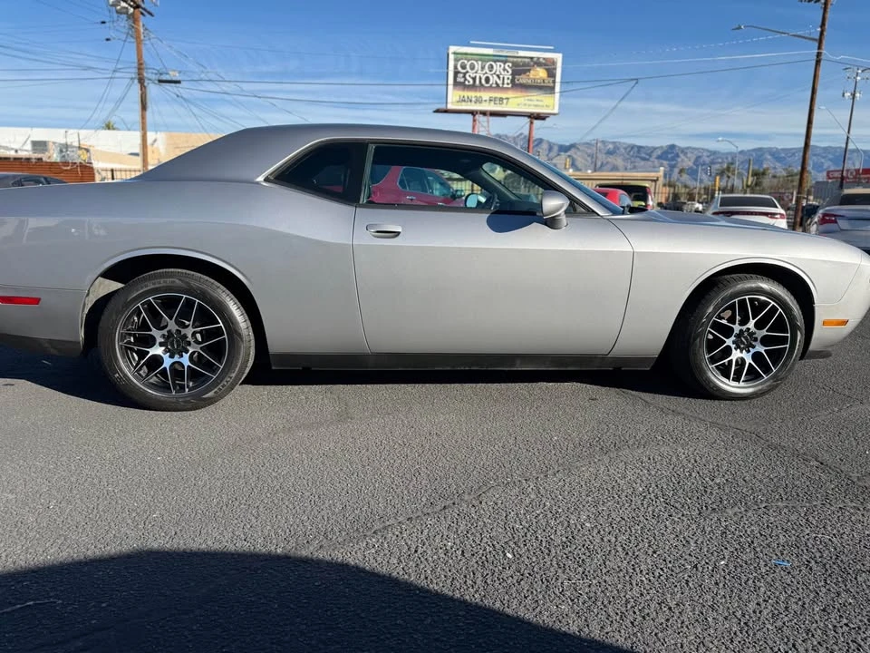 2013 Dodge Challenger 3rd Gen - Image 5 of 12