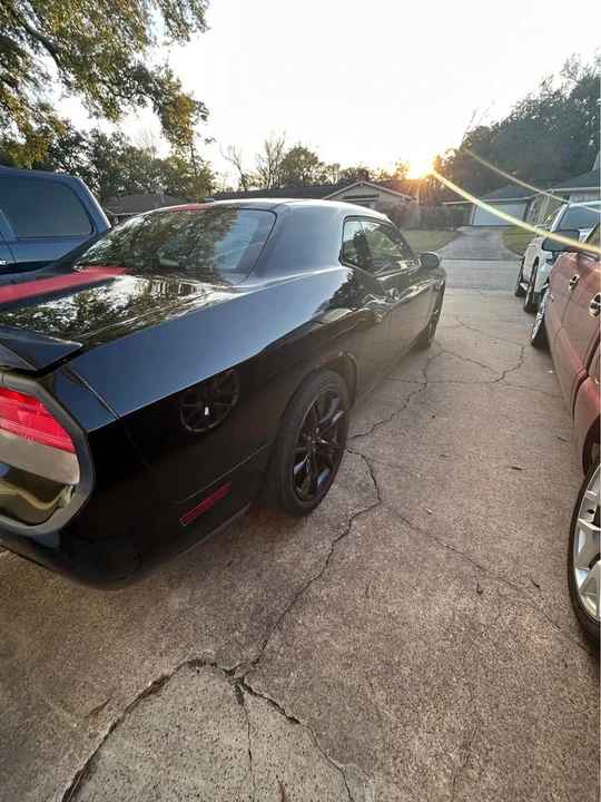 2013 Dodge Challenger 3rd Gen - Image 11 of 15