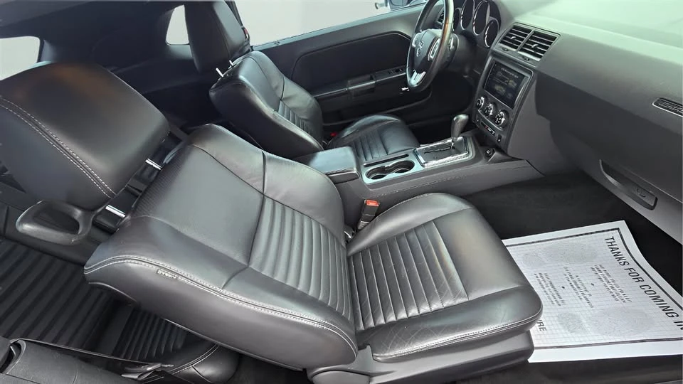 2013 Dodge Challenger 3rd Gen - Image 14 of 17
