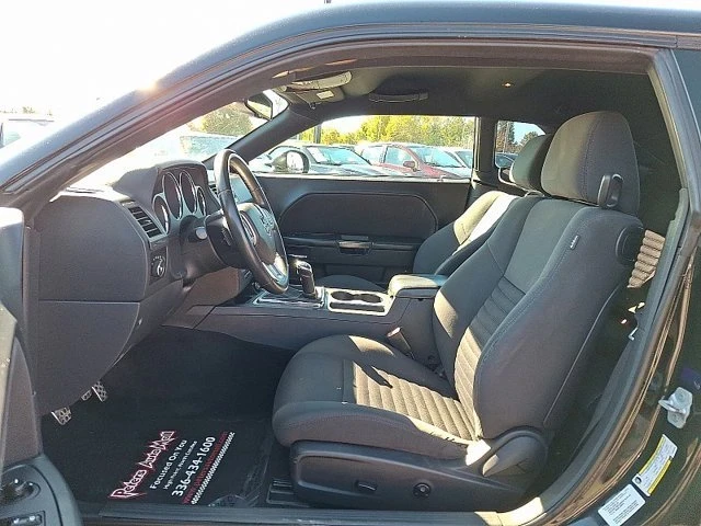 2013 Dodge Challenger 3rd Gen - Image 9 of 17