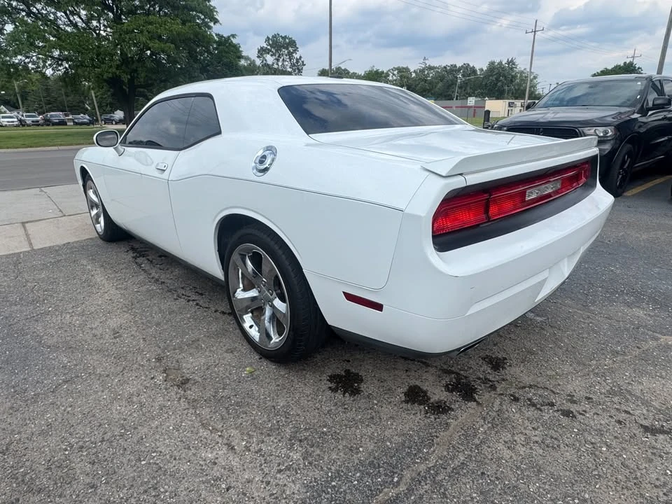 2013 Dodge Challenger 3rd Gen - Image 6 of 9