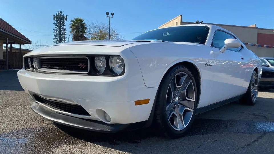 2013 Dodge Challenger 3rd Gen - Image 7 of 18