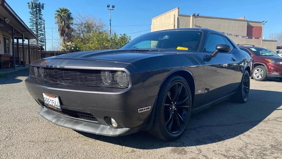 2013 Dodge Challenger 3rd Gen - Image 6 of 19