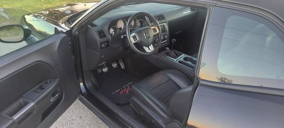 2013 Dodge Challenger 3rd Gen - Image 15 of 20