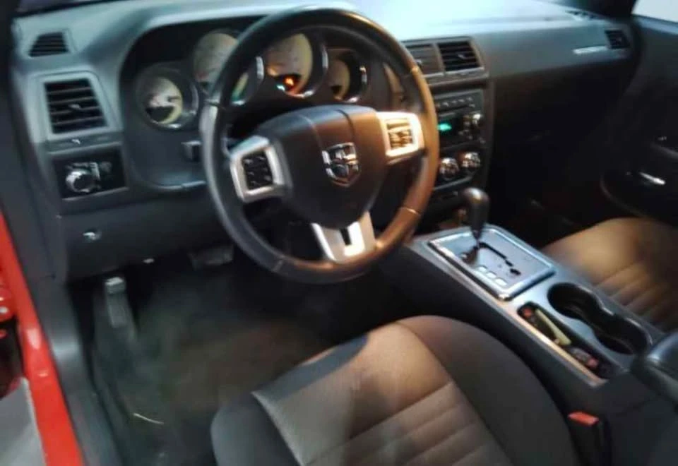 2013 Dodge Challenger 3rd Gen - Image 10 of 13