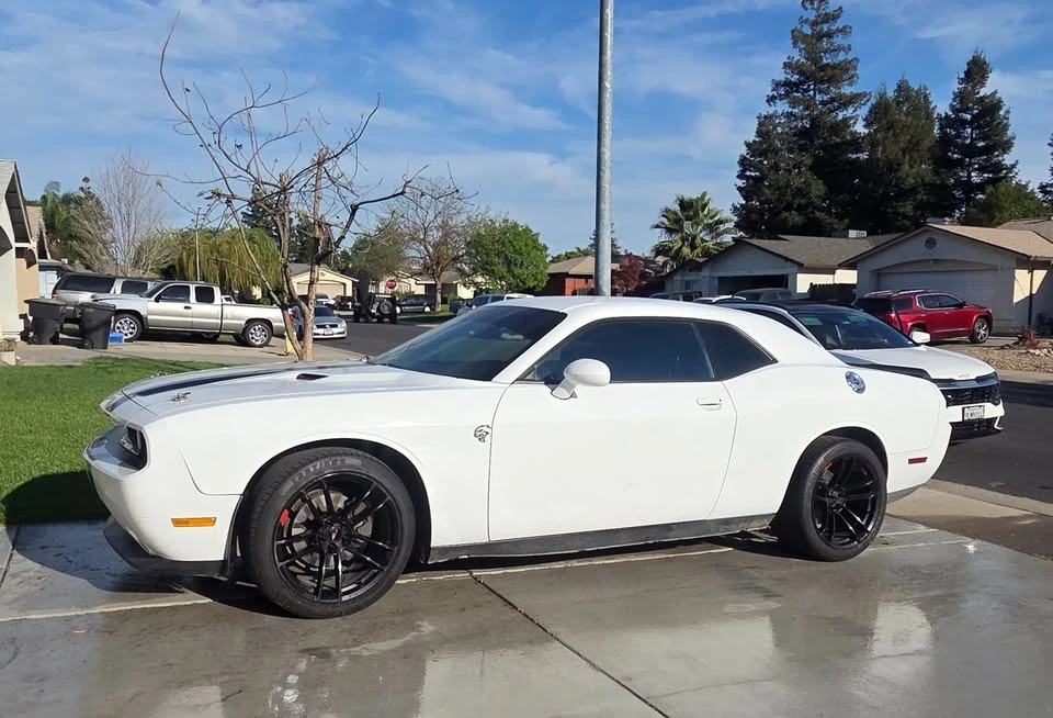 2013 Dodge Challenger - Image 2 of 2
