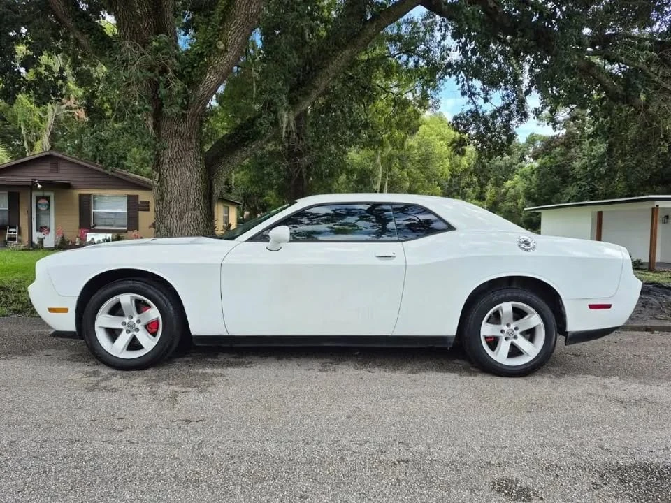 2013 Dodge Challenger 3rd Gen - Image 4 of 6