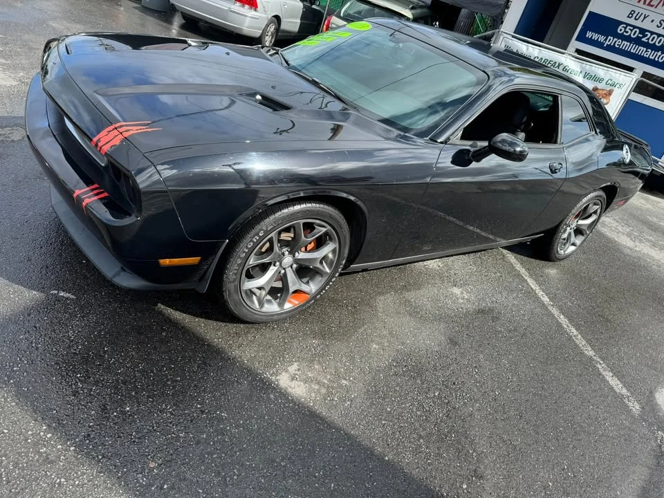 2013 Dodge Challenger 3rd Gen - Image 6 of 9