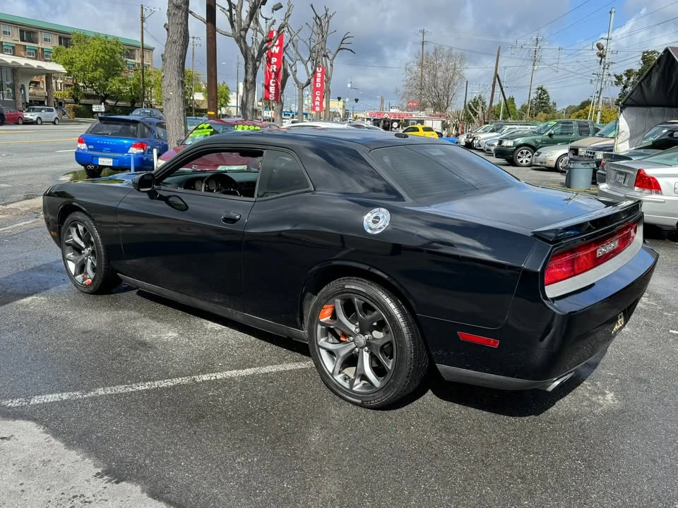 2013 Dodge Challenger 3rd Gen - Image 5 of 9