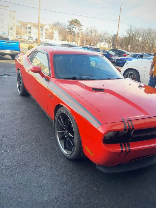 2013 Dodge Challenger 3rd Gen - Image 2 of 4