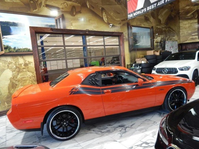2013 Dodge Challenger 3rd Gen - Image 2 of 5