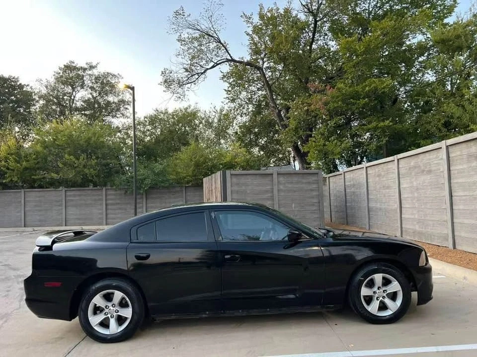 2013 Dodge Charger 7th Gen - Image 6 of 19