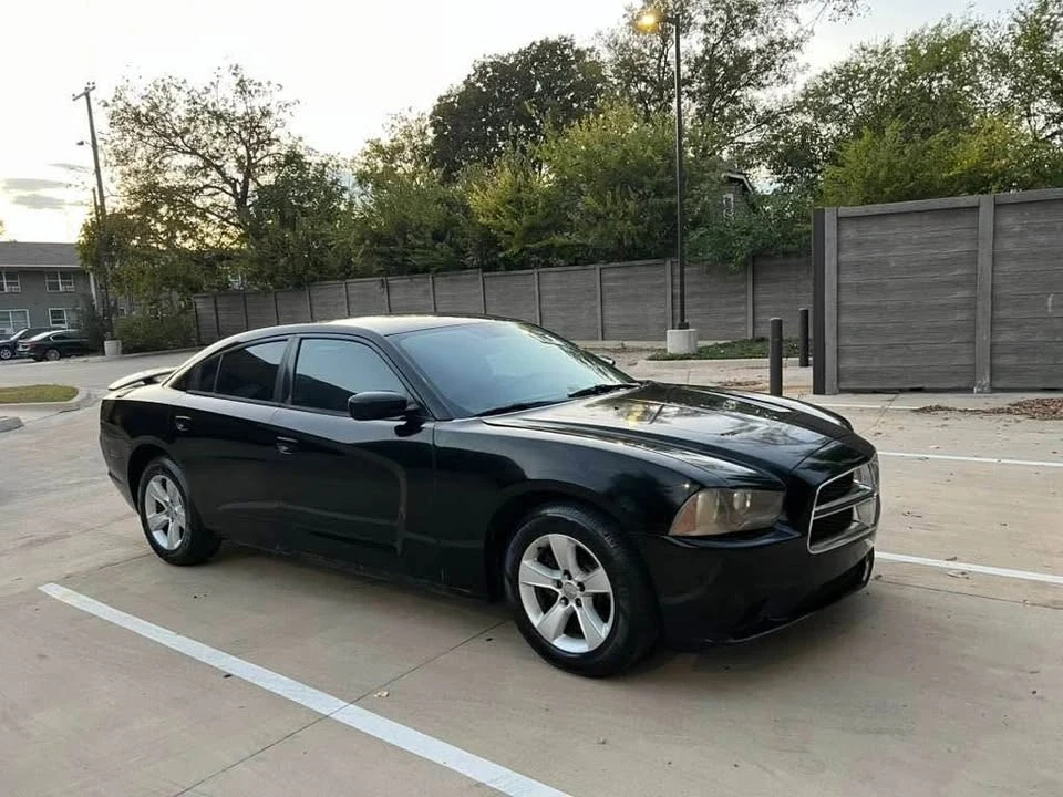 2013 Dodge Charger 7th Gen - Image 5 of 19