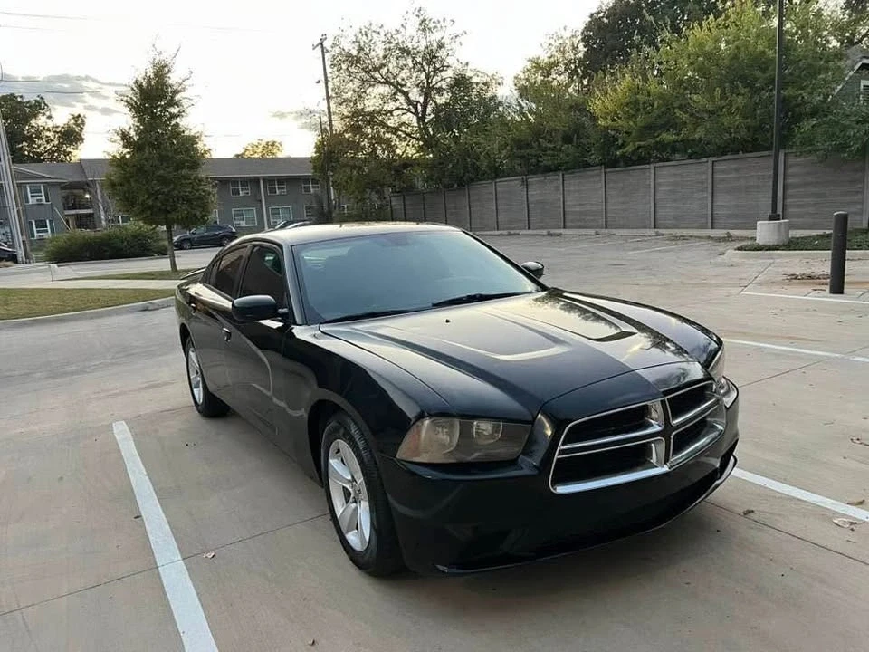 2013 Dodge Charger 7th Gen - Image 3 of 19