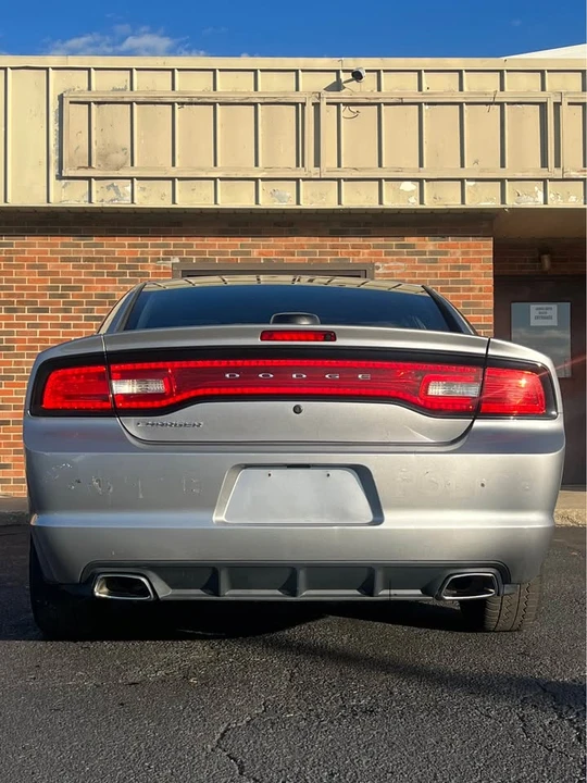 2013 Dodge Charger 7th Gen - Image 10 of 12