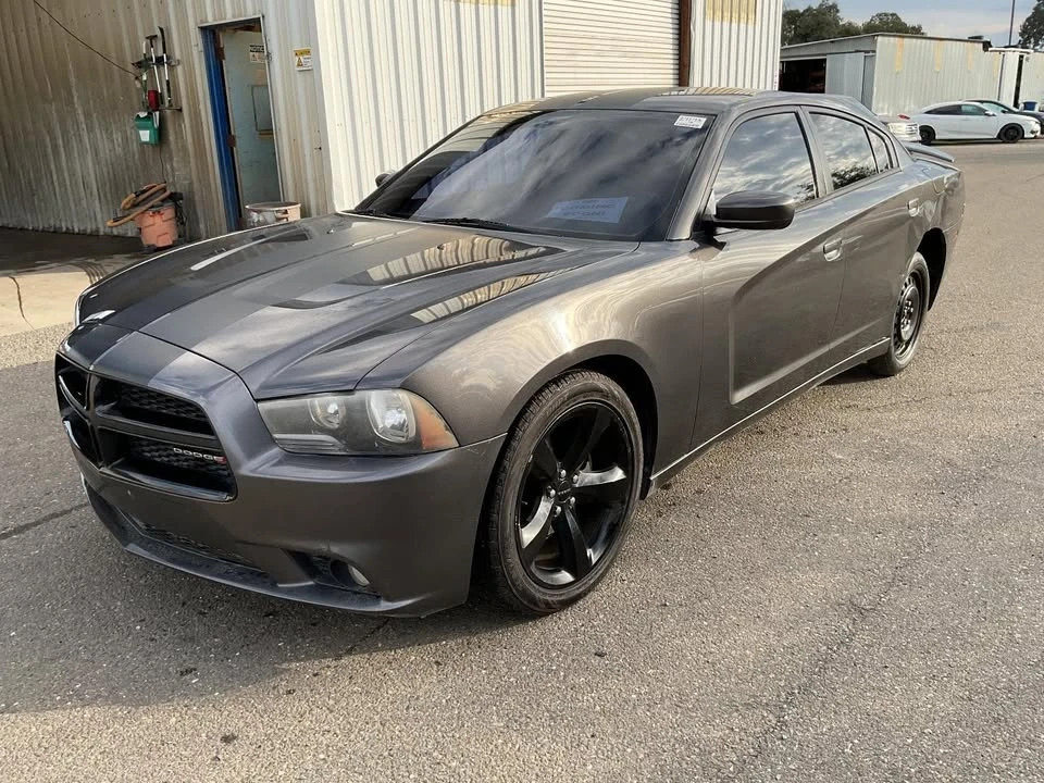 2013 Dodge Charger 7th Gen - Image 2 of 12