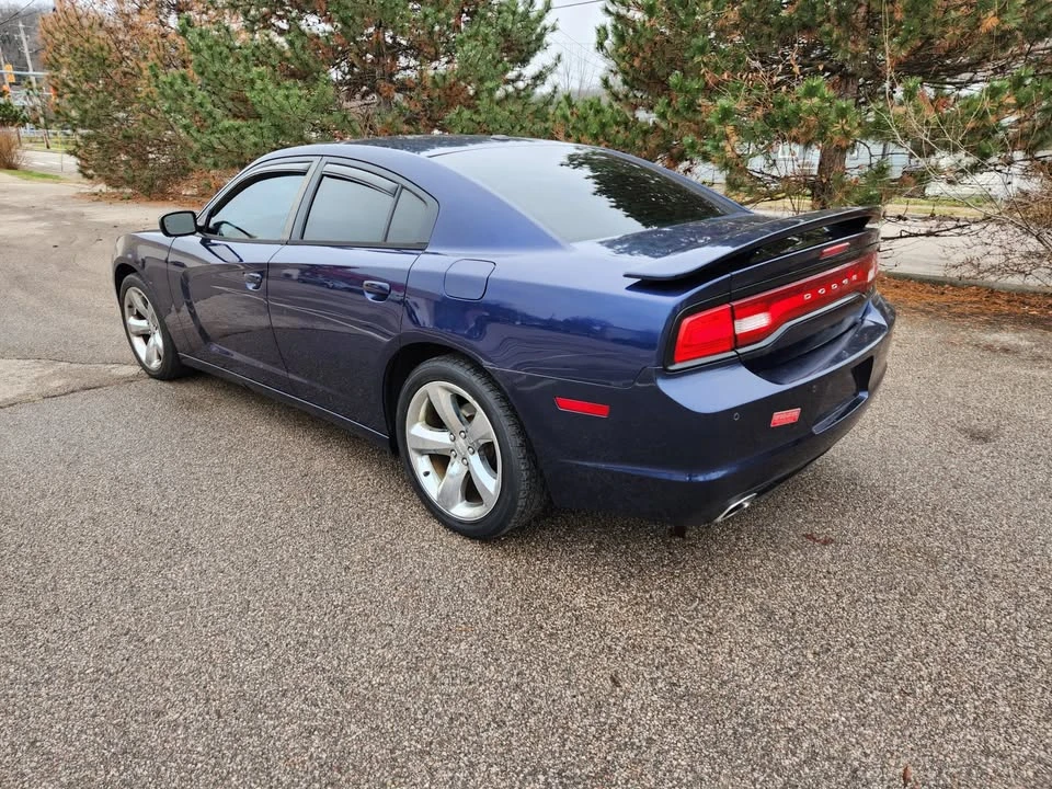 2013 Dodge Charger 7th Gen - Image 4 of 20