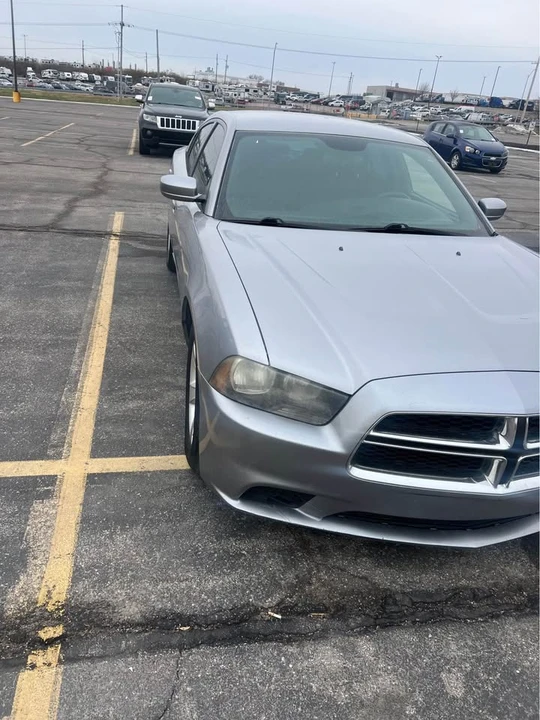 2013 Dodge Charger 7th Gen - Image 2 of 9