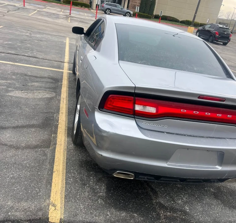 2013 Dodge Charger 7th Gen - Image 4 of 9