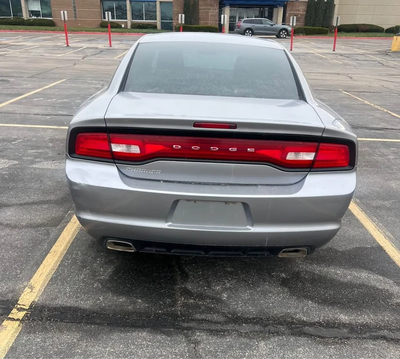2013 Dodge Charger 7th Gen - Image 5 of 9