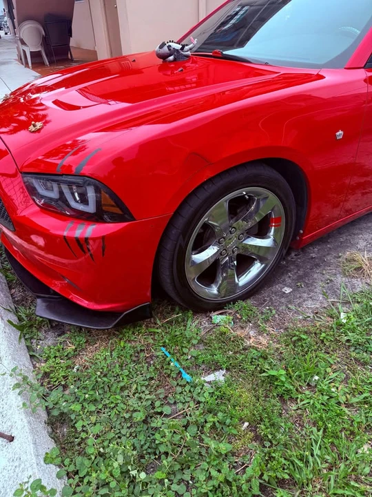 2013 Dodge Charger 7th Gen - Image 4 of 7