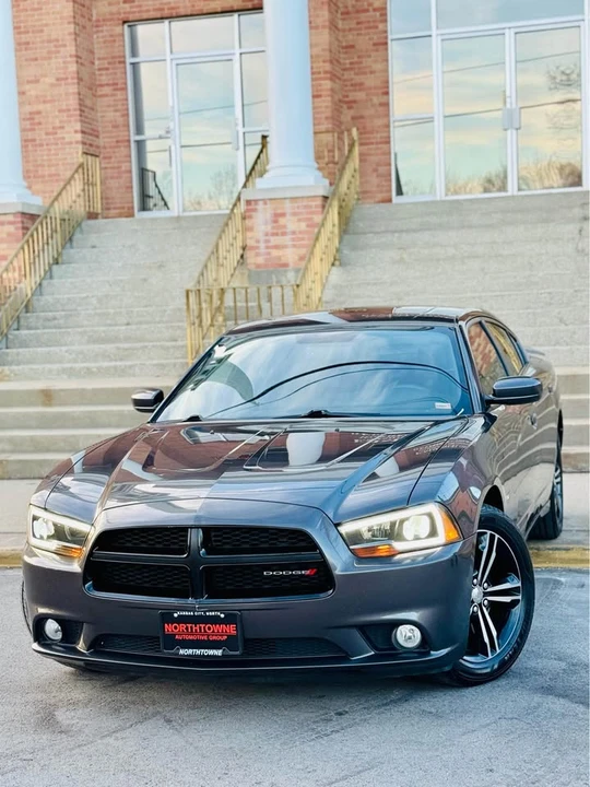 2013 Dodge Charger 6th Gen - Image 2 of 17