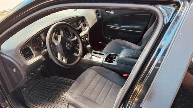 2013 Dodge Charger 7th Gen - Image 5 of 6