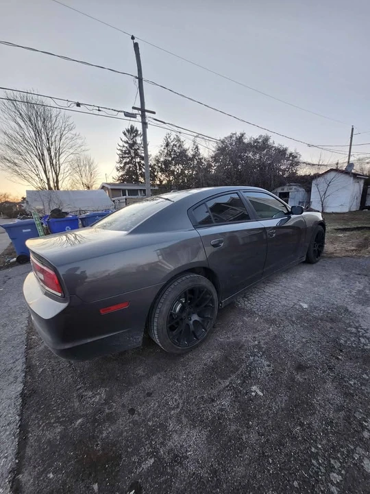 2013 Dodge Charger 7th Gen - Image 3 of 10