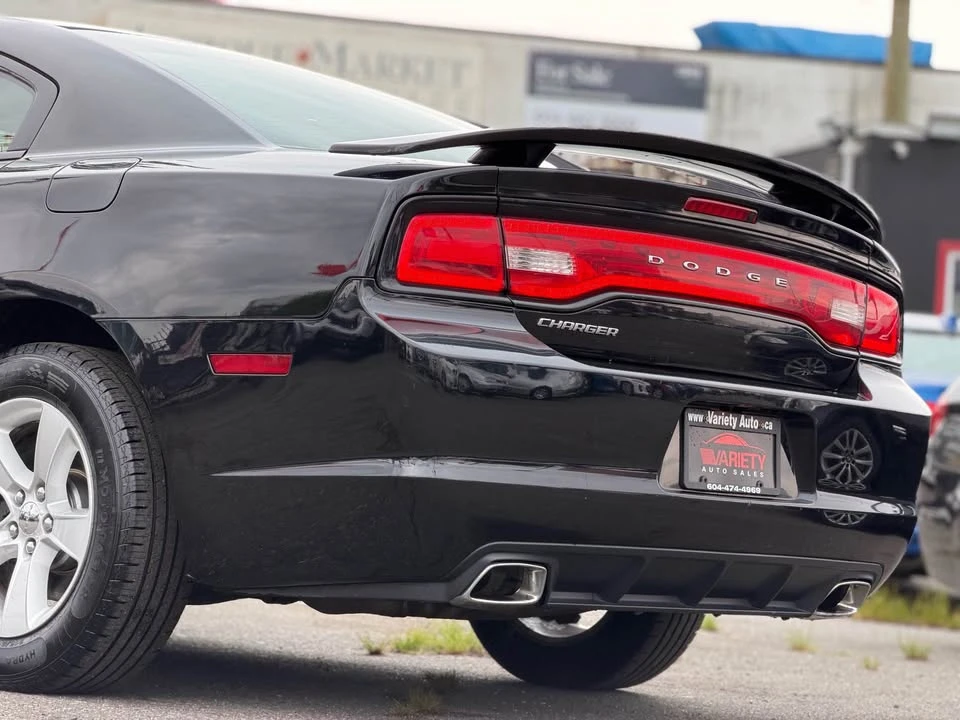 2013 Dodge Charger 7th Gen - Image 9 of 20
