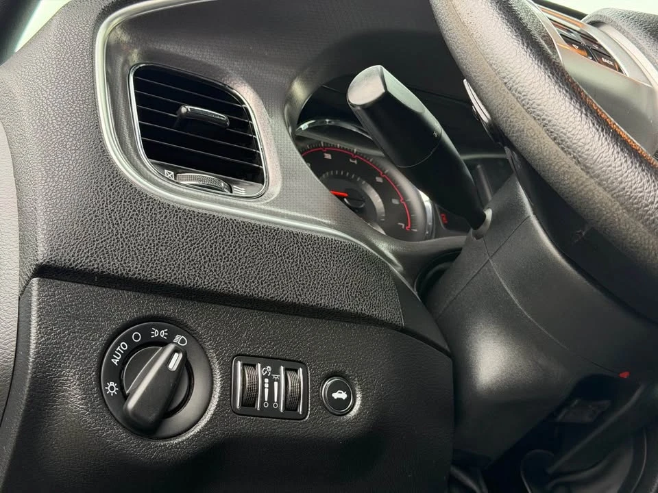 2013 Dodge Charger 7th Gen - Image 17 of 20