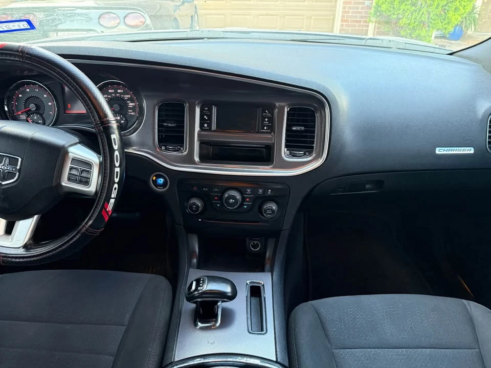 2013 Dodge Charger 7th Gen - Image 12 of 19